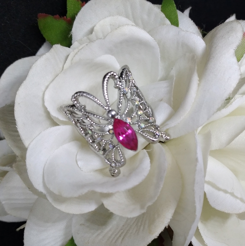 Beautiful Pink Butterfly Ring - Picture 2 of 6